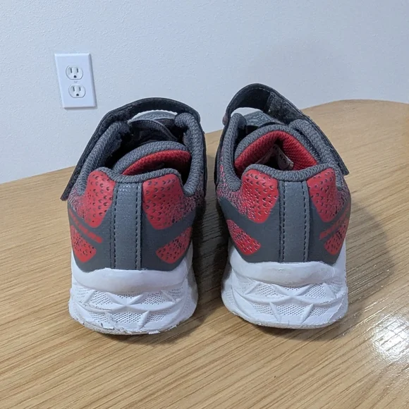 Skechers Lightweight Sneakers - Picture 3 of 7